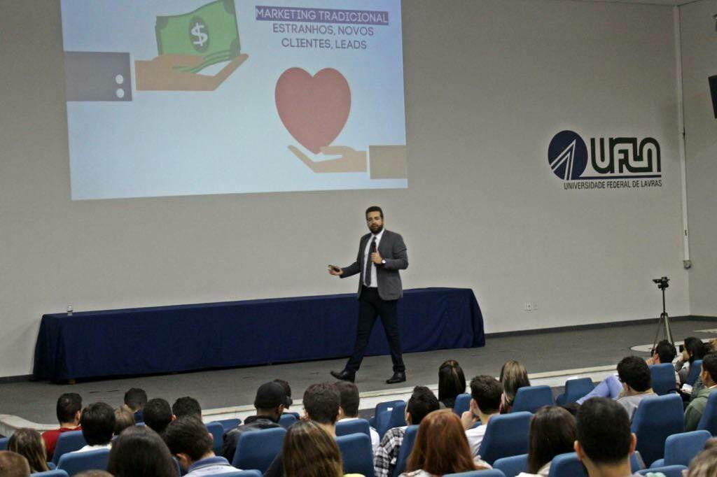 palestras de marketing de relacionamento para empresas